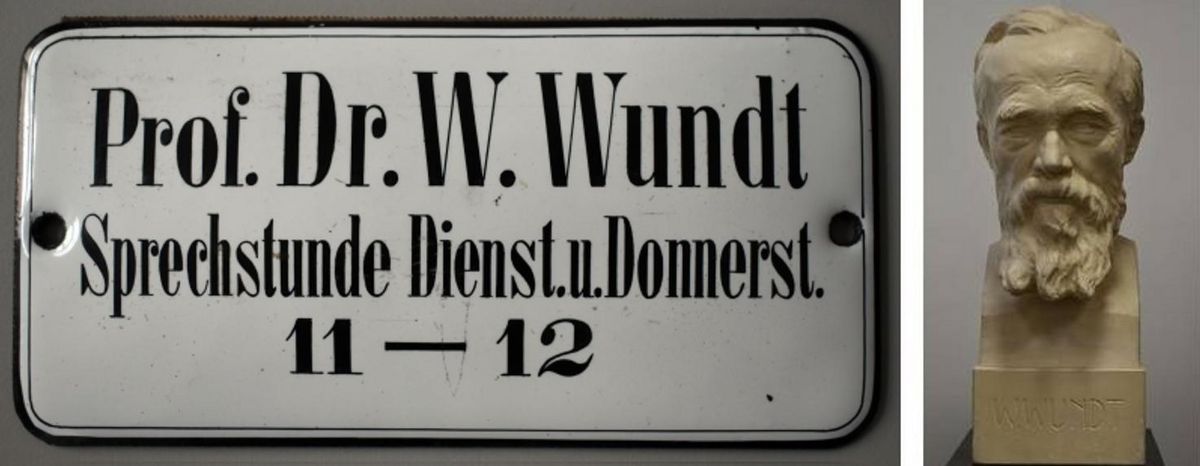 zur Vergrößerungsansicht des Bildes: Dieses Bild zeigt 2 Fotografien: Auf der linken Seite ist das Schild von Wundts Bürotür, auf dem seine Sprechzeiten für Studenten angegeben sind (Dienstag und Donnerstag, 11 – 12 Uhr). Auf der rechten Seite ist eine Büste Wundts von Felix Pfeifer, 1900.