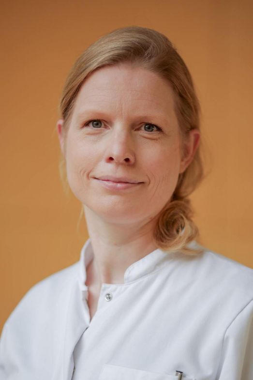 Dr. Corinna Pietsch