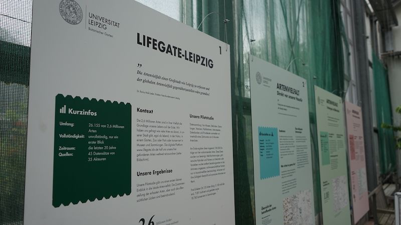zur Vergrößerungsansicht des Bildes: Ausstellungstafeln in der LifeGate Leipzig Ausstellung